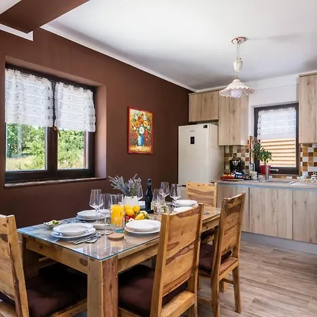 Madonnina ヴィラ Manjadvorci