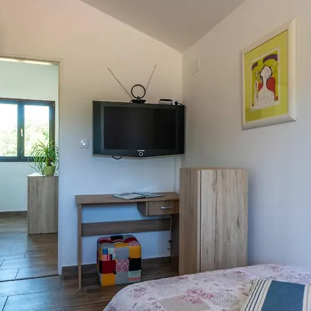 Vila Madonnina Manjadvorci