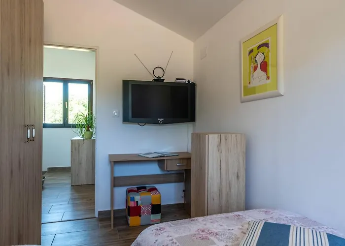 Vila Madonnina Manjadvorci